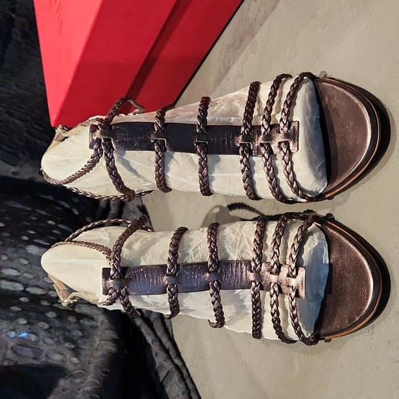 Valentino strappy heels, size 40 - Picture 5 of 10